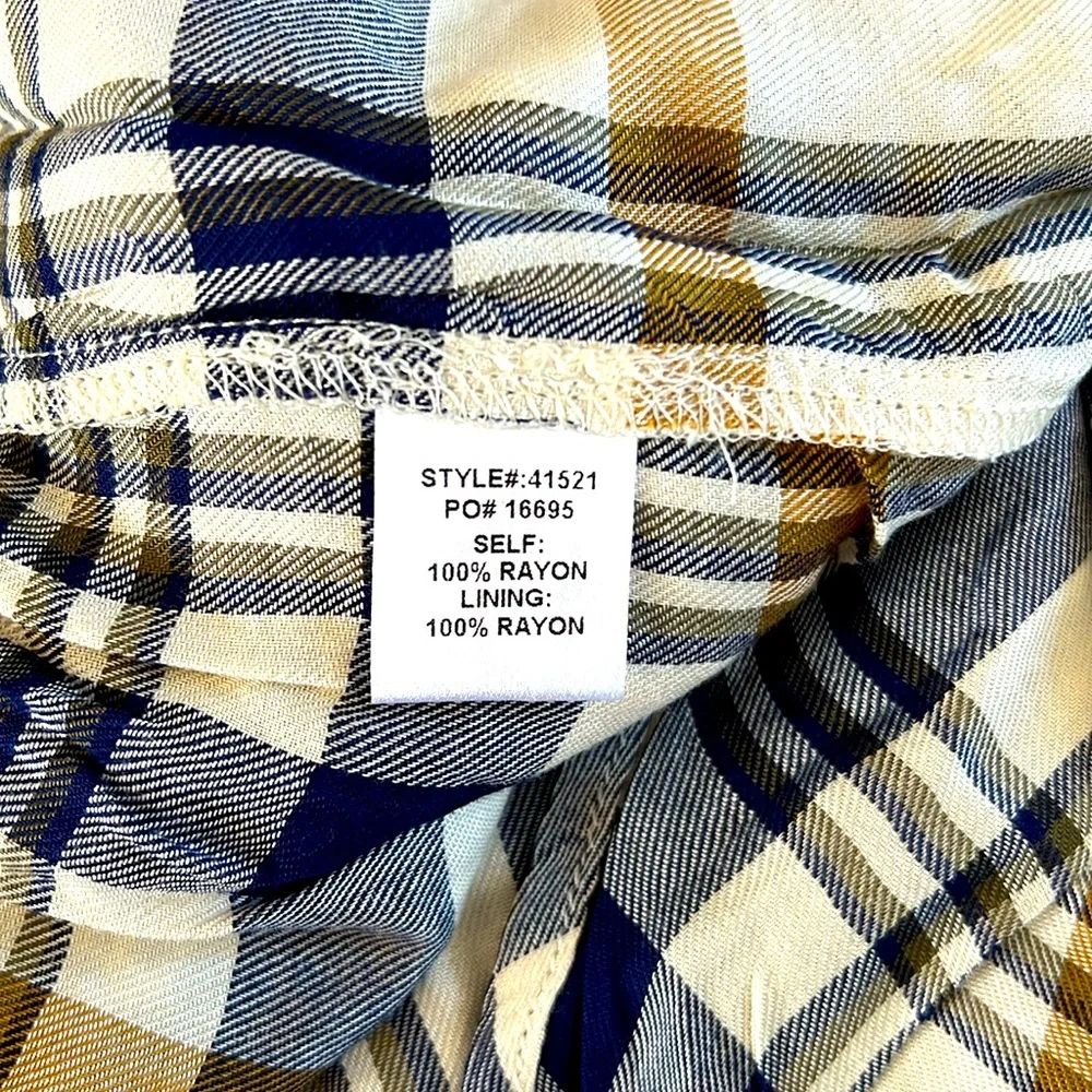 NWT SKIES ARE BLUE EMBROIDERED PLAID FAUX WRAP TOP SIZE: SMALL COLOR: PLAID - Picture 5 of 8